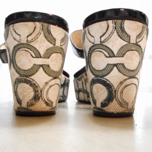 Coach Black Patent Leather Sandals size 7.5 - Picture 3 of 9